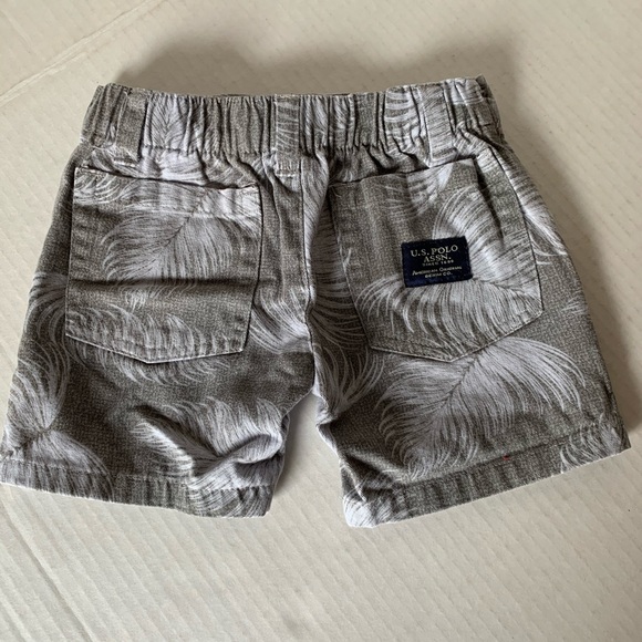 I.S. Polo ASSN. Boy shorts Sz 2T - Picture 2 of 2